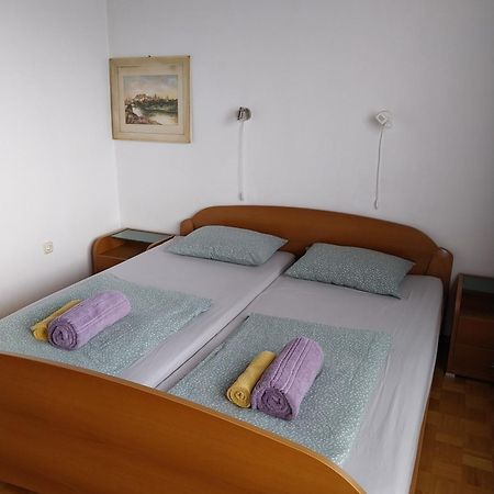 Apartment Katrin Zirovnica 外观 照片